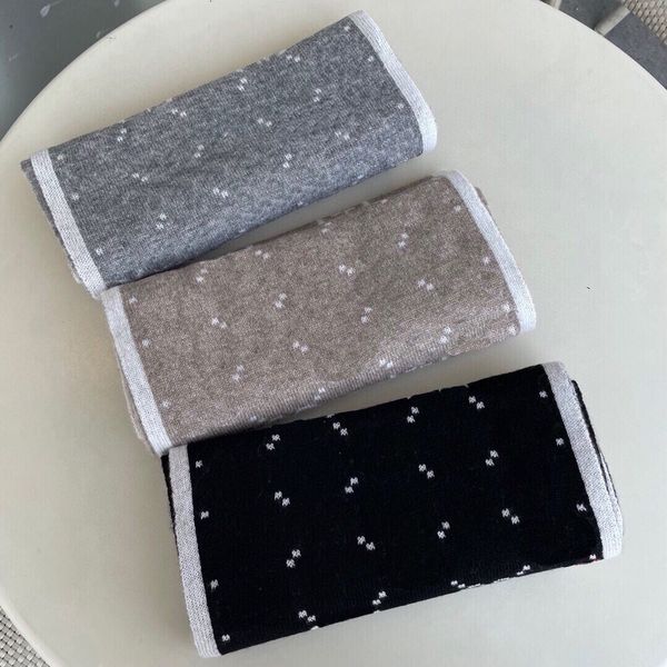 fashion designer winter cashmere scarf women 2021 letter flower silk lace ring luxury scarf, Blue;gray
fashion designer winter cashmere scarf women 2021 letter flower silk lace ring luxury scarf, Blue;gray