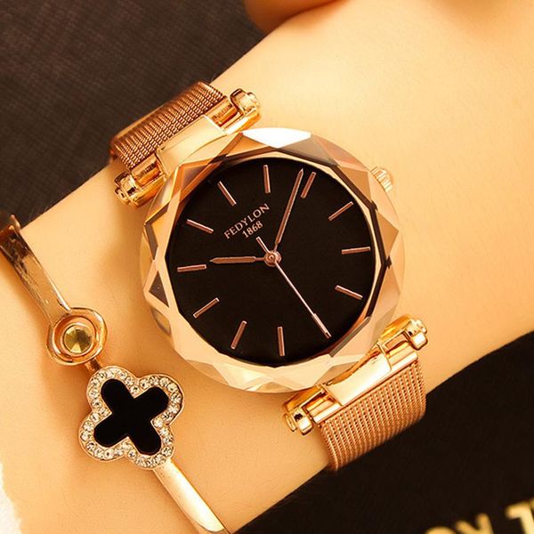 wristwatches women watches luxury rose gold ladies dresses casual clock fashion leather simple style female wristwatch relogios feminino, Slivery;brown
wristwatches women watches luxury rose gold ladies dresses casual clock fashion leather simple style female wristwatch relogios feminino, Slivery;brown