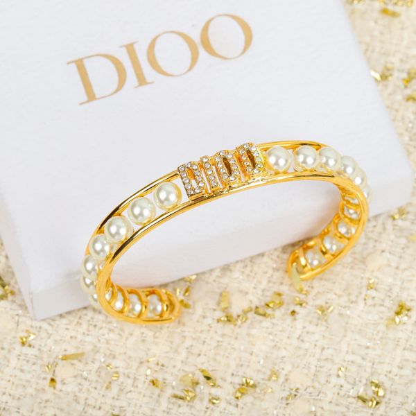 fashion romantic alloy plated pearl opening womens bangle bracelet correct letter inlaid with packaging, Black
fashion romantic alloy plated pearl opening womens bangle bracelet correct letter inlaid with packaging, Black