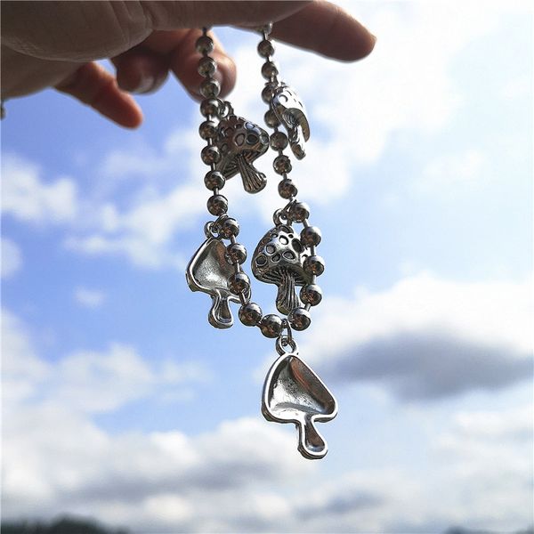 2021 harajuku goth punk stainless steel mushroom pendant thick beads chain choker necklace for women men vintage fashion jewelry, Silver
2021 harajuku goth punk stainless steel mushroom pendant thick beads chain choker necklace for women men vintage fashion jewelry, Silver