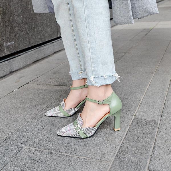 sandals 2021 summer shoes women coarse, Black 
sandals 2021 summer shoes women coarse, Black