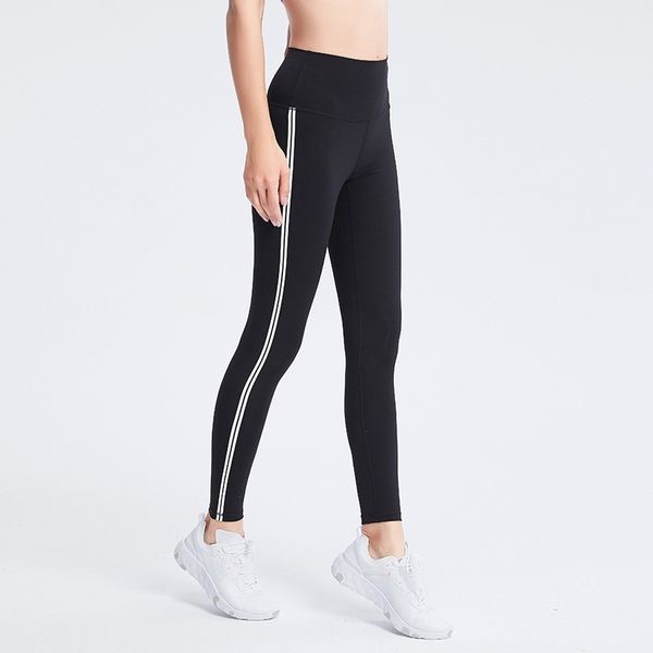 new elastic line high waist tight yoga pants outdoor leisure running sports capris for women, Black;white
new elastic line high waist tight yoga pants outdoor leisure running sports capris for women, Black;white