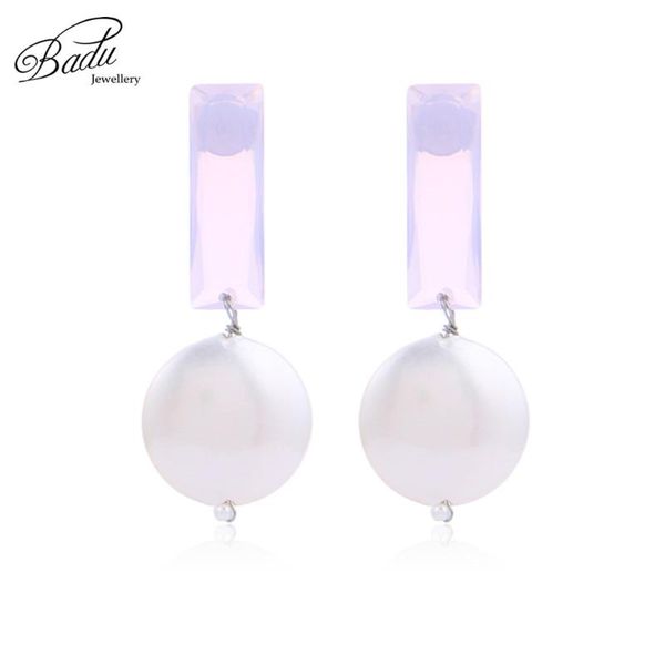 stud badu white freshwater pearl earrings for women delicate party jewelry resin simple fashion wholesale, Golden;silver
stud badu white freshwater pearl earrings for women delicate party jewelry resin simple fashion wholesale, Golden;silver
