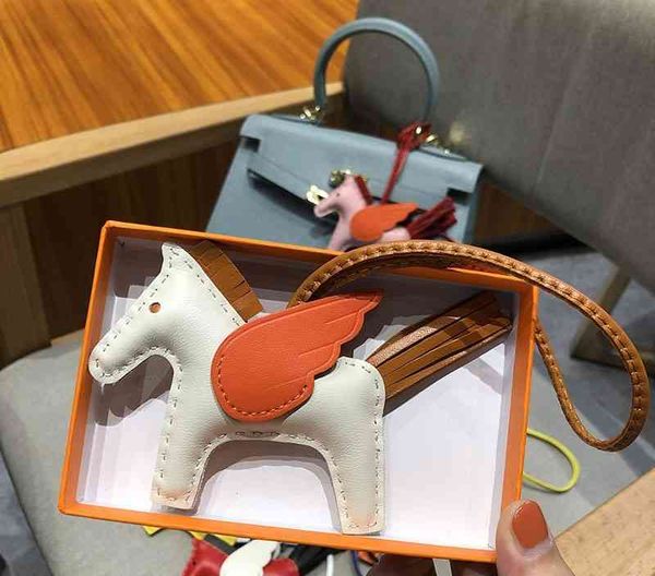swift sheepskin bag charm luxury paddock keyring real leather nano pegasus pendant wing flying horse ornament, Silver
swift sheepskin bag charm luxury paddock keyring real leather nano pegasus pendant wing flying horse ornament, Silver