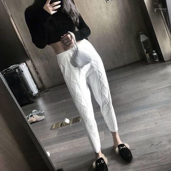 women's pants & capris 2021 autumn winter women casual harem female drawstring twisted knitted ladies thick warm sweater trousers u542, Black;white
women's pants & capris 2021 autumn winter women casual harem female drawstring twisted knitted ladies thick warm sweater trousers u542, Black;white