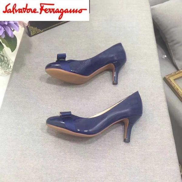 sneakers designer loafers luxury brand women dress high pumps heels ballerinas sandals slippers shoes mules slides 92k5, Black;white
sneakers designer loafers luxury brand women dress high pumps heels ballerinas sandals slippers shoes mules slides 92k5, Black;white