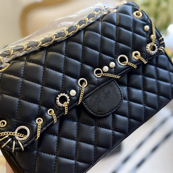 fashion bags ladies classic double clamshell leather catwalk style quilted matelasse outdoor sacoche street chain pearl designer luxury desi
fashion bags ladies classic double clamshell leather catwalk style quilted matelasse outdoor sacoche street chain pearl designer luxury desi