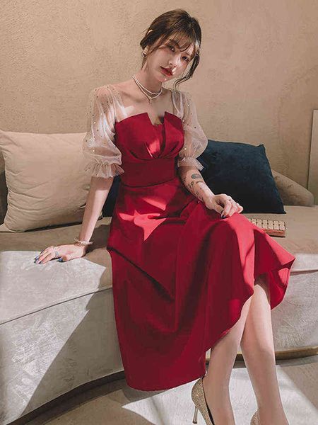 luxury street style dresses beige character red printing strapls for women autumn 2021 french celebrity waist a-line, Black;pink
luxury street style dresses beige character red printing strapls for women autumn 2021 french celebrity waist a-line, Black;pink