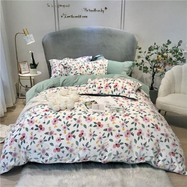 bedding sets 4pcs floral milk velvet set 1.8mqueen king bed thickened warm winter double-sided coral duvet cover linen
bedding sets 4pcs floral milk velvet set 1.8mqueen king bed thickened warm winter double-sided coral duvet cover linen