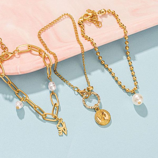 charm bracelets fashion bohemian geometric pearl pendant women for vintage metal portrait coin on hand jewelry, Golden;silver
charm bracelets fashion bohemian geometric pearl pendant women for vintage metal portrait coin on hand jewelry, Golden;silver