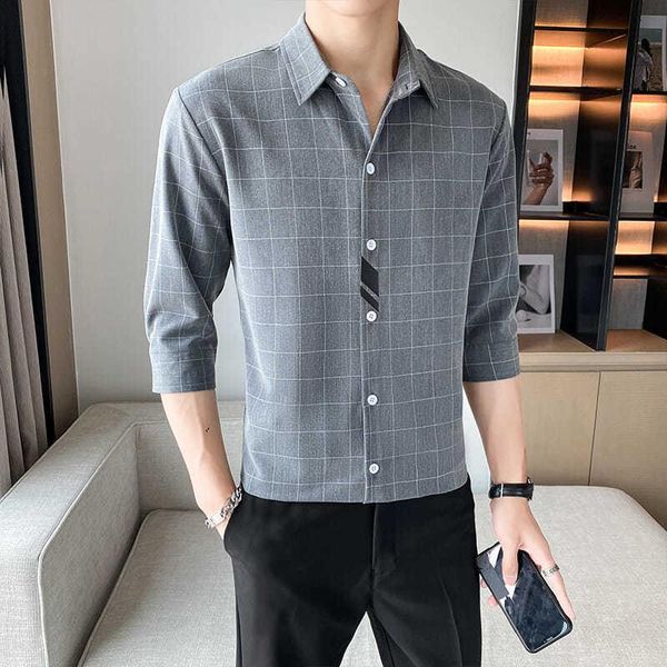 men's casual shirts summer plaid shirt seven-point sleeve trend handsome half printed short, White;black
men's casual shirts summer plaid shirt seven-point sleeve trend handsome half printed short, White;black