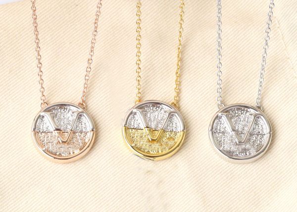 vintage double-color design necklace stainless steel round brand pendant necklace men and women versatile holiday jewelry no box, Silver
vintage double-color design necklace stainless steel round brand pendant necklace men and women versatile holiday jewelry no box, Silver