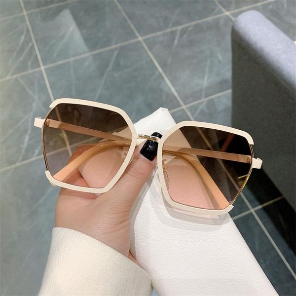 sunglasses luxury frame square shades sun glasses for women retro vintage fashion design bulk wholesale uv400, White;black
sunglasses luxury frame square shades sun glasses for women retro vintage fashion design bulk wholesale uv400, White;black