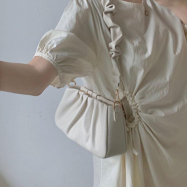 evening bags high-end bag women's fashion all-match one-shoulder ruffled messenger large capacity white cloud underarm trumpet
evening bags high-end bag women's fashion all-match one-shoulder ruffled messenger large capacity white cloud underarm trumpet