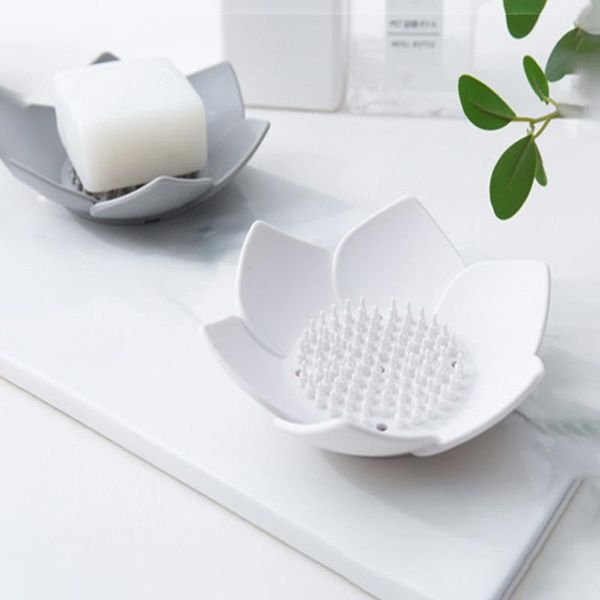 soap dishes round box lotus-shaped daisy boxes no perforation and draining portable silicone soaps holder bathroom accessories
soap dishes round box lotus-shaped daisy boxes no perforation and draining portable silicone soaps holder bathroom accessories