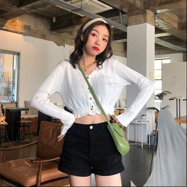 v neck short knit cardigan women sweater autumn students wild wear chic long sleeved white black gd097
v neck short knit cardigan women sweater autumn students wild wear chic long sleeved white black gd097