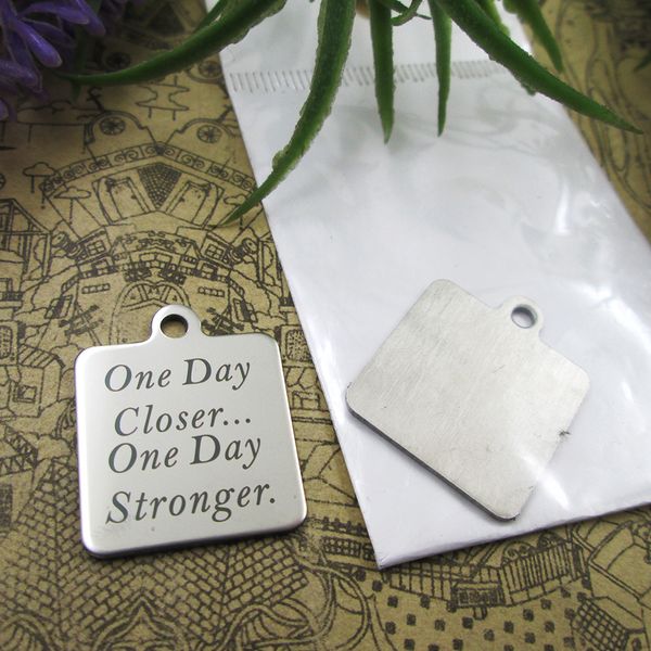 40pcs--stainless steel charms"one day closer o ne d ay stronger" more style choosing diy pendants fo necklace, Bronze;silver
40pcs--stainless steel charms"one day closer o ne d ay stronger" more style choosing diy pendants fo necklace, Bronze;silver
