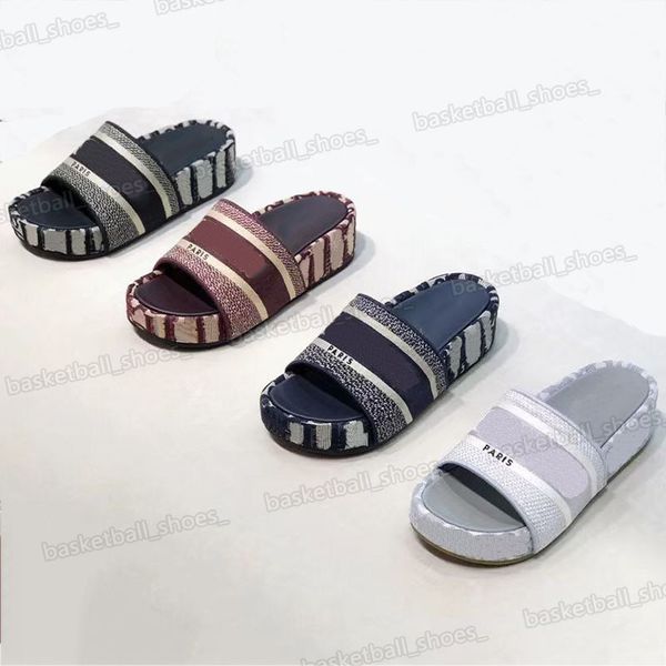 luxurys desginers slippers women colour designer platform oblique embroidered slipper cotton mules dway slides sandals jacquard leather zl, Black
luxurys desginers slippers women colour designer platform oblique embroidered slipper cotton mules dway slides sandals jacquard leather zl, Black