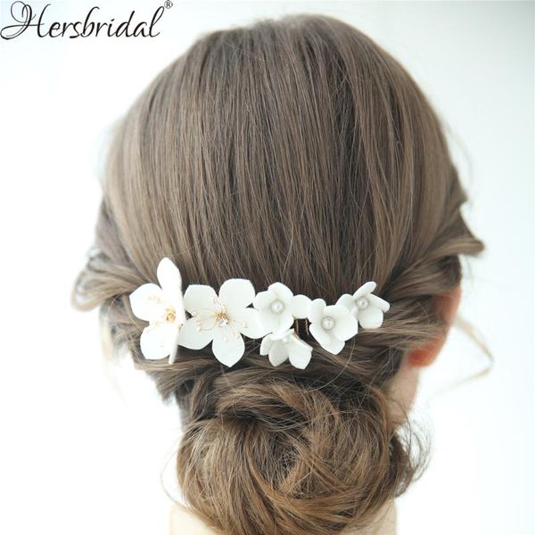 hair clips & barrettes crystal and rhinestone beaded leather fabric wedding comb handmade fashion bridal headpiece, Golden;silver
hair clips & barrettes crystal and rhinestone beaded leather fabric wedding comb handmade fashion bridal headpiece, Golden;silver