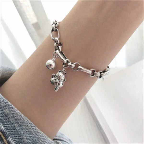 charm bracelets ladies bracelet korea lucky cat student retro jewelry 2021 selling wholesale, Golden;silver
charm bracelets ladies bracelet korea lucky cat student retro jewelry 2021 selling wholesale, Golden;silver