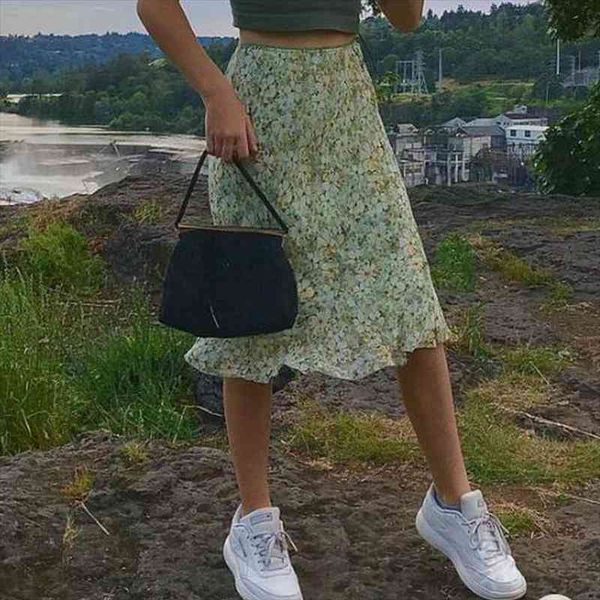 summer y2k aesthetic vintage high women skirts waisted a line floral print bodycon midi holiday streetwear, Black
summer y2k aesthetic vintage high women skirts waisted a line floral print bodycon midi holiday streetwear, Black
