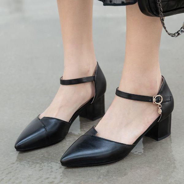 dress shoes agodor 2021 pointed toe women pumps high block heel dorsay ankle strap for ladies elegant size 34-43, Black
dress shoes agodor 2021 pointed toe women pumps high block heel dorsay ankle strap for ladies elegant size 34-43, Black