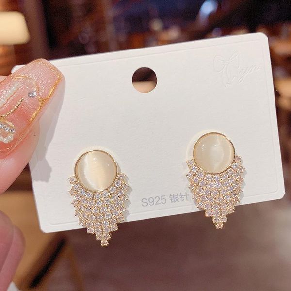 stud korean trendy rhinestone opal earrings for women short tassel 2021 fashion jewelry elegant delicate ear studs, Golden;silver
stud korean trendy rhinestone opal earrings for women short tassel 2021 fashion jewelry elegant delicate ear studs, Golden;silver