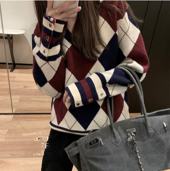 tb college contrast diamond check sweater women's loose lazy style in autumn winter korean version medium and long knitted top, White
tb college contrast diamond check sweater women's loose lazy style in autumn winter korean version medium and long knitted top, White