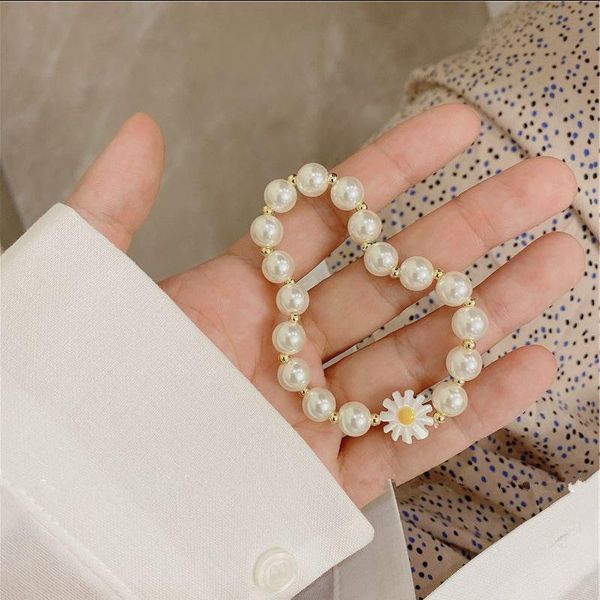 beaded, strands aomu 2021 design geometric white daisy flower imitation pearl beaded bracelet for women girls party jewelry accessories, Black
beaded, strands aomu 2021 design geometric white daisy flower imitation pearl beaded bracelet for women girls party jewelry accessories, Black
