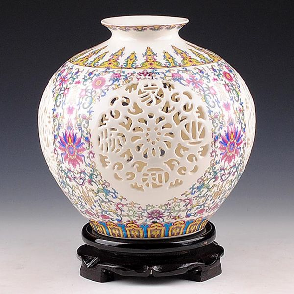 vases antique jingdezhen handicraft ceramic vase chinese pierced hollow wedding gifts home furnishing decoration craft articles
vases antique jingdezhen handicraft ceramic vase chinese pierced hollow wedding gifts home furnishing decoration craft articles