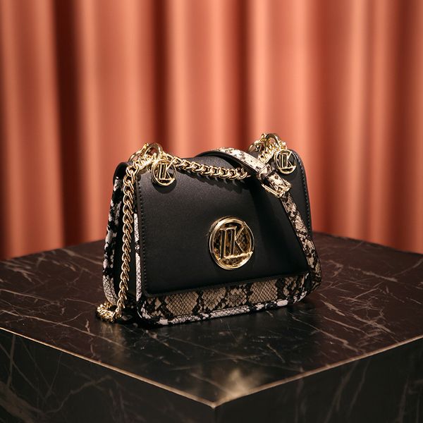 chain small bags leather handbags snake crossbody full bag 2021 women's versatile foreign style single shoulder messenger
chain small bags leather handbags snake crossbody full bag 2021 women's versatile foreign style single shoulder messenger