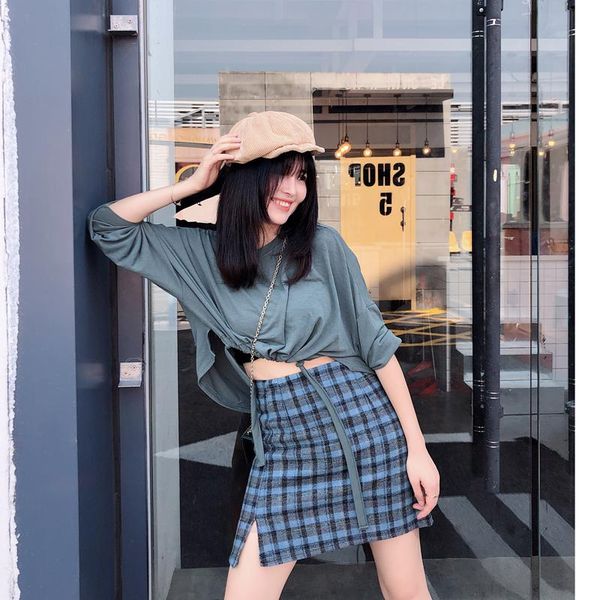 skirts 2021 women vintage woolen skirt winter high waist slit blue plaid slim casual shorts plus size package hip 5xl, Black
skirts 2021 women vintage woolen skirt winter high waist slit blue plaid slim casual shorts plus size package hip 5xl, Black
