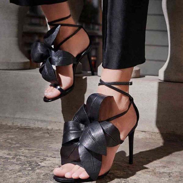 slippers summer elegant big flower women sandals runway high heels open toe roman gladiator ankle strap party shoes dyc7, Black
slippers summer elegant big flower women sandals runway high heels open toe roman gladiator ankle strap party shoes dyc7, Black