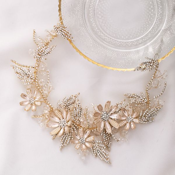 trendy wedding tiara baroque crystal flower leaf headdress gold rhinestone headband bridal hair jewelry ms wedding accessoriesdio chan conta, White;golden
trendy wedding tiara baroque crystal flower leaf headdress gold rhinestone headband bridal hair jewelry ms wedding accessoriesdio chan conta, White;golden