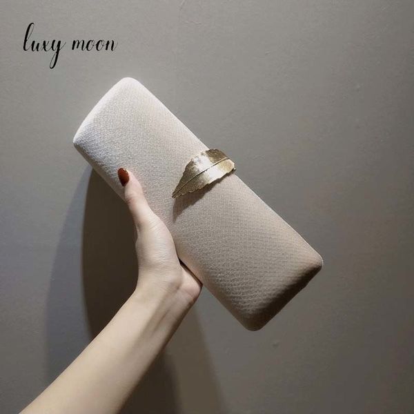 women's clutch bag velour purses and handbags luxury designer leaf hasp handbag chains shoulder party bags
women's clutch bag velour purses and handbags luxury designer leaf hasp handbag chains shoulder party bags