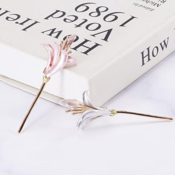 pins, brooches enamel lily flower women pink blue weddings brooch pins for fashion, Gray
pins, brooches enamel lily flower women pink blue weddings brooch pins for fashion, Gray