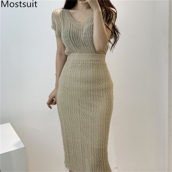 summer korean knitted two piece skirt sets outfits women short sleeve + elastic waist long pencil 210513, White
summer korean knitted two piece skirt sets outfits women short sleeve + elastic waist long pencil 210513, White
