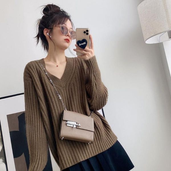 winter woman sweaters fashion v-neck long sleeves to keep warm sweater korean women knitted pullover casual knitwear women's, White;black
winter woman sweaters fashion v-neck long sleeves to keep warm sweater korean women knitted pullover casual knitwear women's, White;black