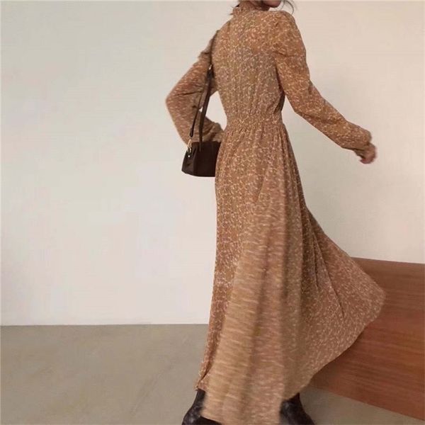 hzirip style retro chic 2021 office lady elegant print a-line floral gentle full-sleeved waist-controlled long dresses, Black;gray
hzirip style retro chic 2021 office lady elegant print a-line floral gentle full-sleeved waist-controlled long dresses, Black;gray