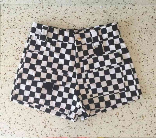 black white plaid high waisted cargo shorts women metal straight shorts femme summer casual punk streetwear cortos mujer s-2xl, White;black
black white plaid high waisted cargo shorts women metal straight shorts femme summer casual punk streetwear cortos mujer s-2xl, White;black