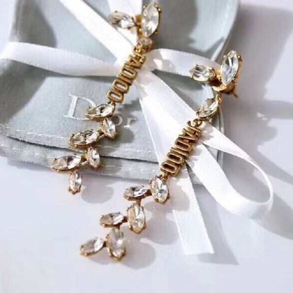 luxury jewelry d's earrings new tassel letter wheat earrings super version, Golden
luxury jewelry d's earrings new tassel letter wheat earrings super version, Golden