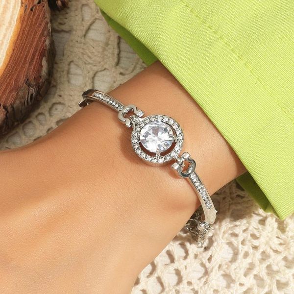 link, chain luxury fashion zircon bracelet hollow geometric drawing bracelets for women wholesale friendship, Black
link, chain luxury fashion zircon bracelet hollow geometric drawing bracelets for women wholesale friendship, Black