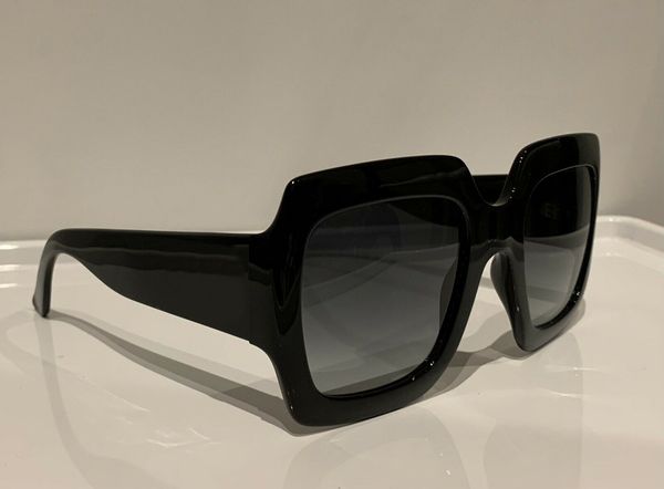 oversize square black sunglasses grey gradient lens 0053 glasses sonnenbrille fashion sun shades with box, White;black
oversize square black sunglasses grey gradient lens 0053 glasses sonnenbrille fashion sun shades with box, White;black