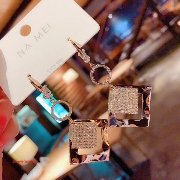 dongdaemun micro-inlaid square exaggerated pearl earrings fashion personality temperament female high-end pear dangle & chandelier, Silver
dongdaemun micro-inlaid square exaggerated pearl earrings fashion personality temperament female high-end pear dangle & chandelier, Silver