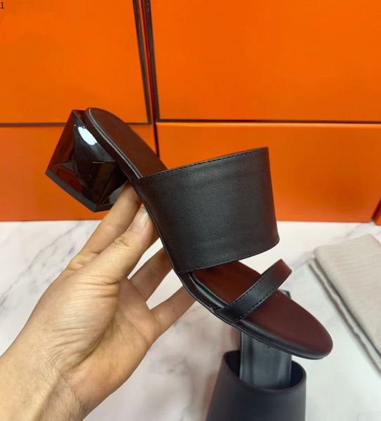 brand-name slippers ladies sandals rubber slippers flat shoes slippers party wedding shoes mjhmm002, Black
brand-name slippers ladies sandals rubber slippers flat shoes slippers party wedding shoes mjhmm002, Black