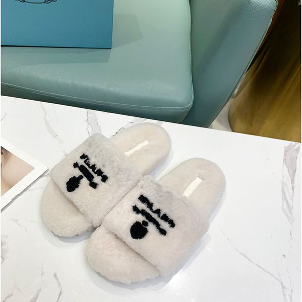 2021 italian designer new warm woolen sheepskin winter slipper casual shoe flat slide flip flops qualitywith35-42 with boxx, Black
2021 italian designer new warm woolen sheepskin winter slipper casual shoe flat slide flip flops qualitywith35-42 with boxx, Black