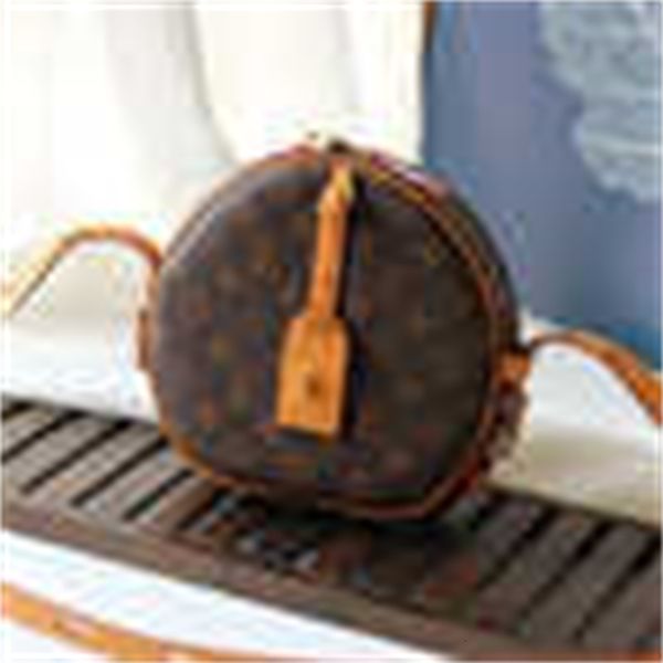 designer luxury urban original single m52294 boite chapeau souple round handbags iconic handles shoulder bags totes cross body brand bag
designer luxury urban original single m52294 boite chapeau souple round handbags iconic handles shoulder bags totes cross body brand bag