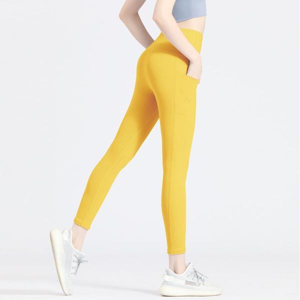 yoga outfit naked feeling european and american pants fitness exercise running seamless high waist lift hip pocket elastic peach tights
yoga outfit naked feeling european and american pants fitness exercise running seamless high waist lift hip pocket elastic peach tights