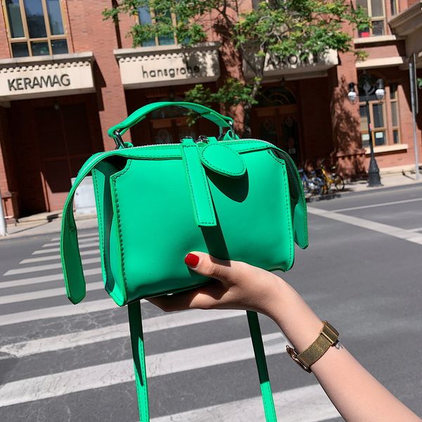 bag female 2021 summer commuter diagonal soft new simple leather large candy color handbag trendy capacity ulltg
bag female 2021 summer commuter diagonal soft new simple leather large candy color handbag trendy capacity ulltg