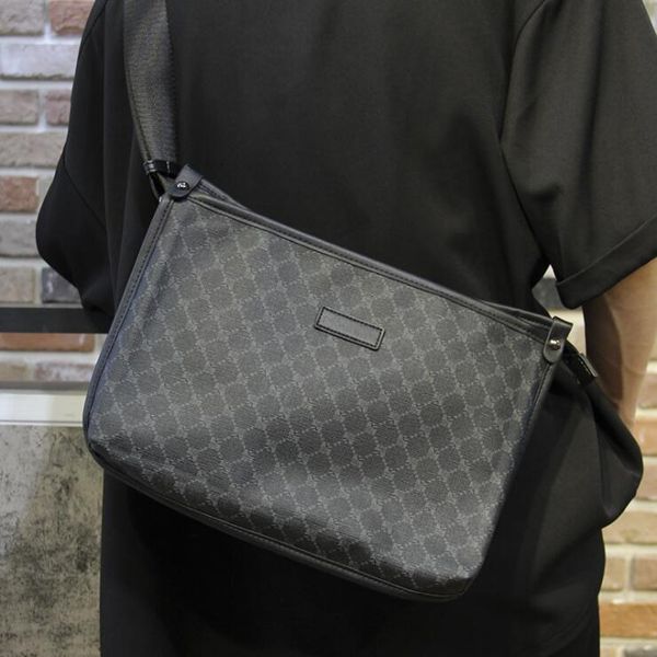 factory wholesale mens leathers shoulder bags outdoor sports leisure backpack multifunctional wear-resistant leather postman bag fashion pol
factory wholesale mens leathers shoulder bags outdoor sports leisure backpack multifunctional wear-resistant leather postman bag fashion pol